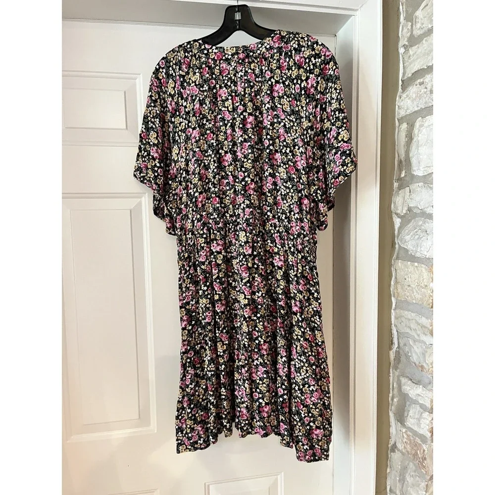 Nemidor Women's Flowy Plus Floral Dress Size 20 Black Pink Rose - Picture 2 of 3